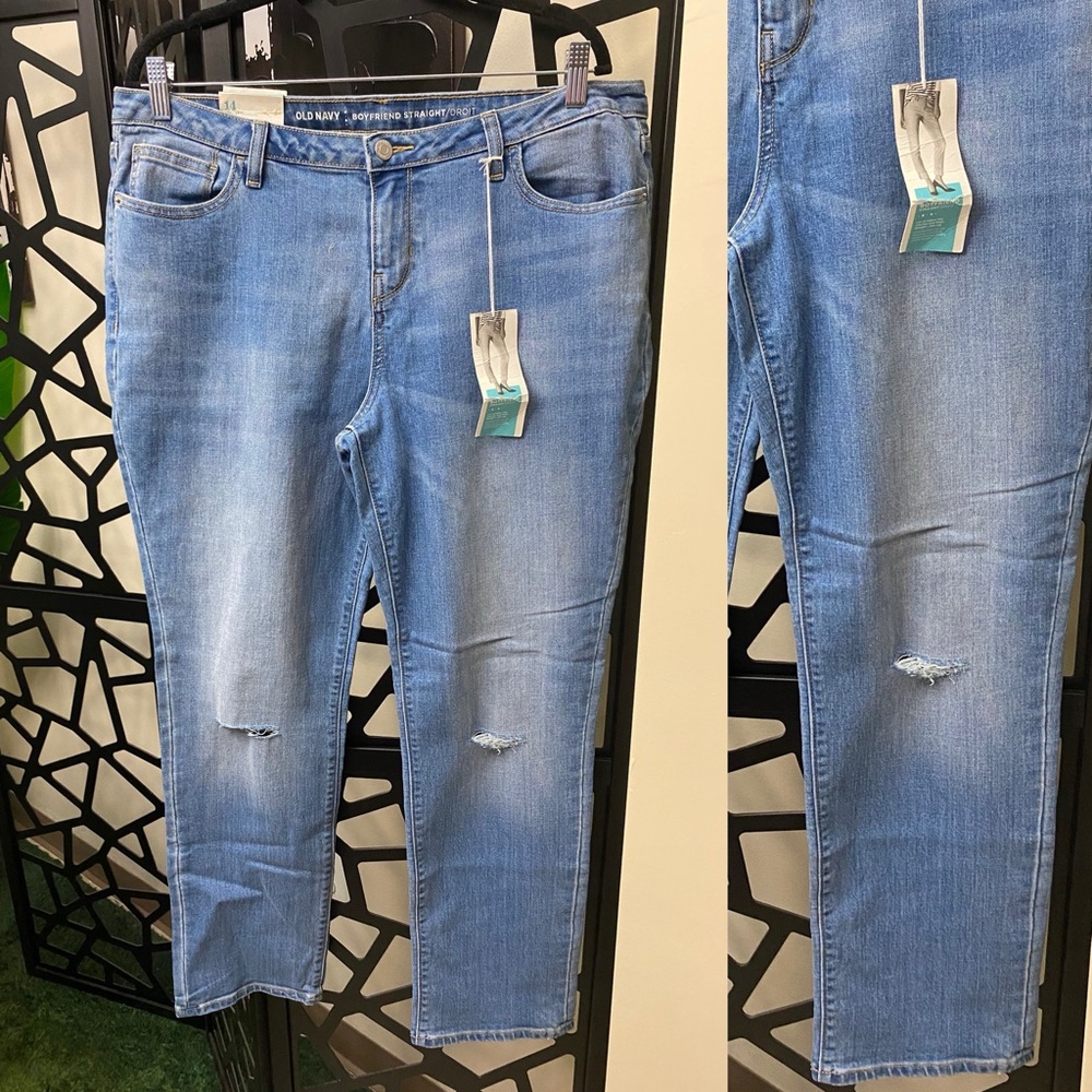 Old Navy Women's Boyfriend Jeans in Light Blue